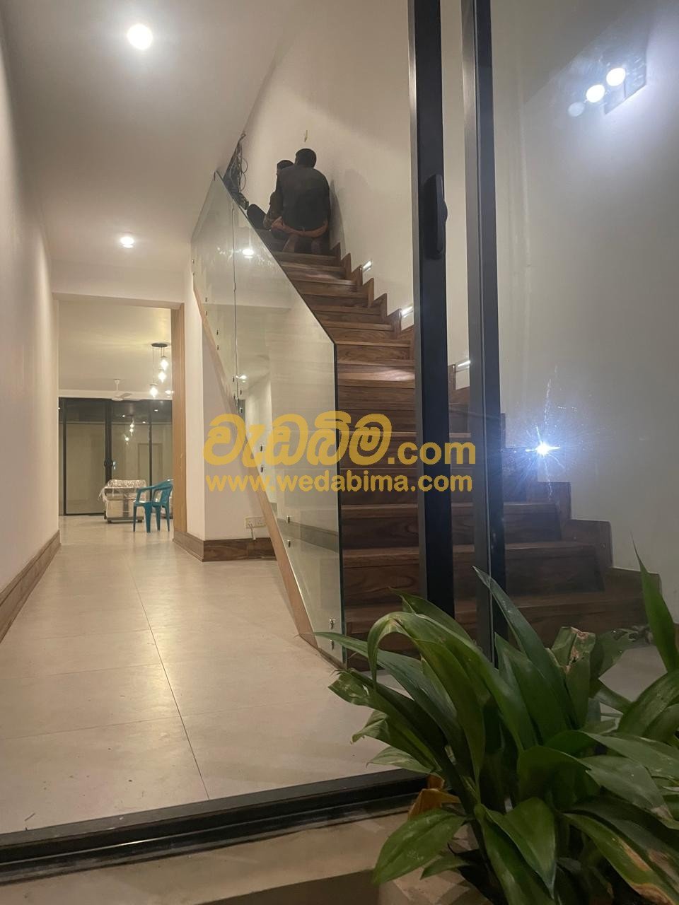 Glass staircase designs for homes in colombo