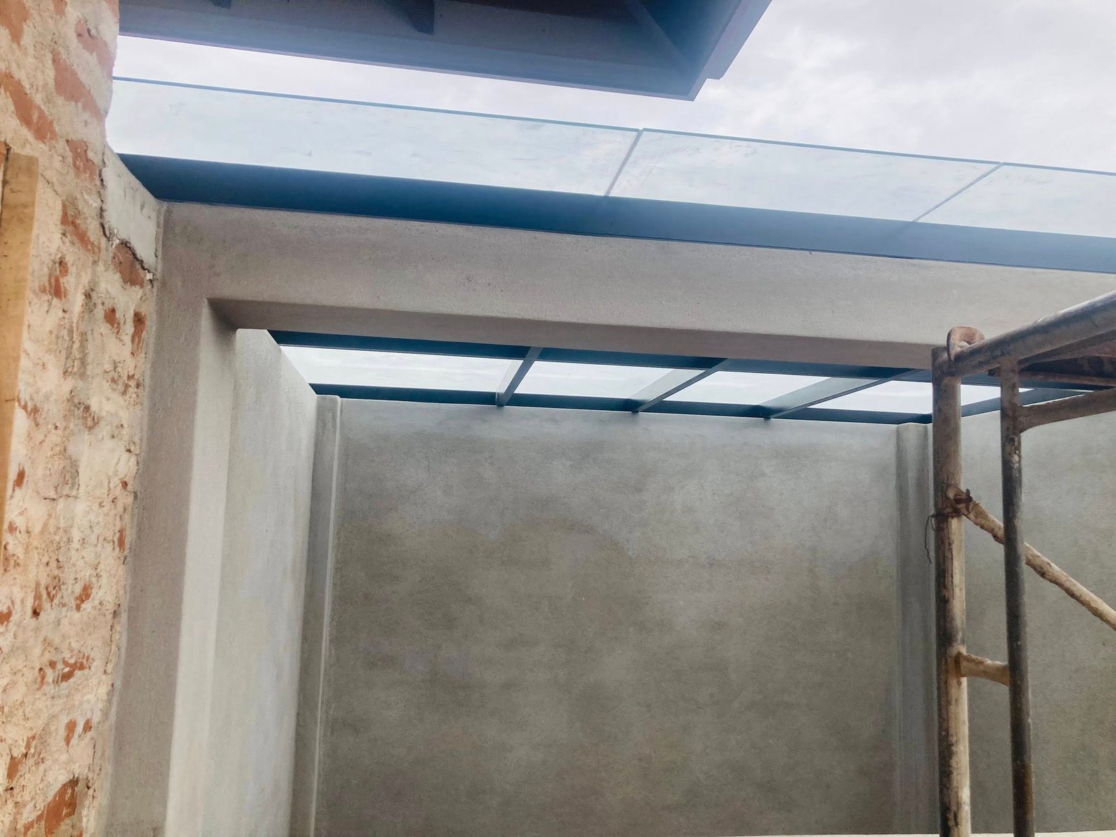 Other image 202509/glass-canopy-work-in-colombo-wedabima-67e753af78.jpg