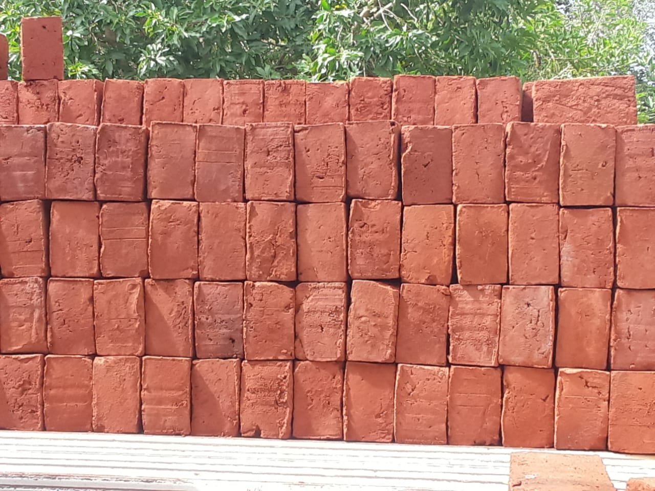 Other image 202601/clay-bricks-size-in-sri-lanka-wedabima-56593078c0.jpeg