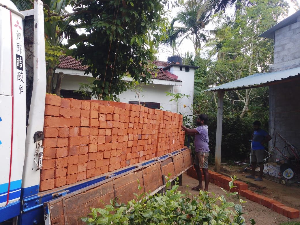 Other image 202601/small-bricks-price-in-puttalam-wedabima-7b25806f05.jpeg