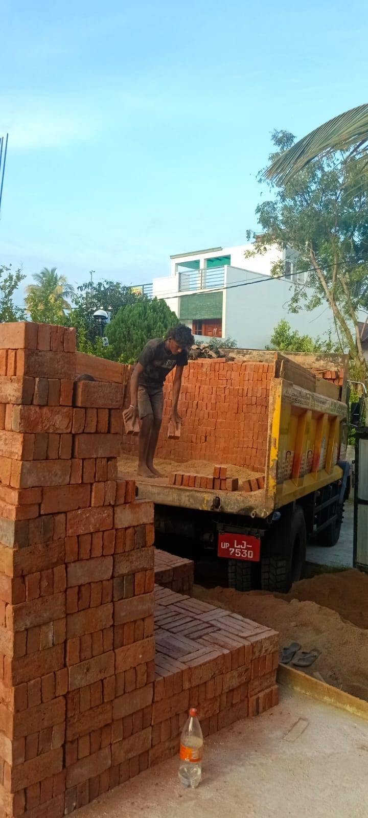 Other image 202602/brick-transport-company-in-wellawaya-wedabima-bd0816f786.jpg