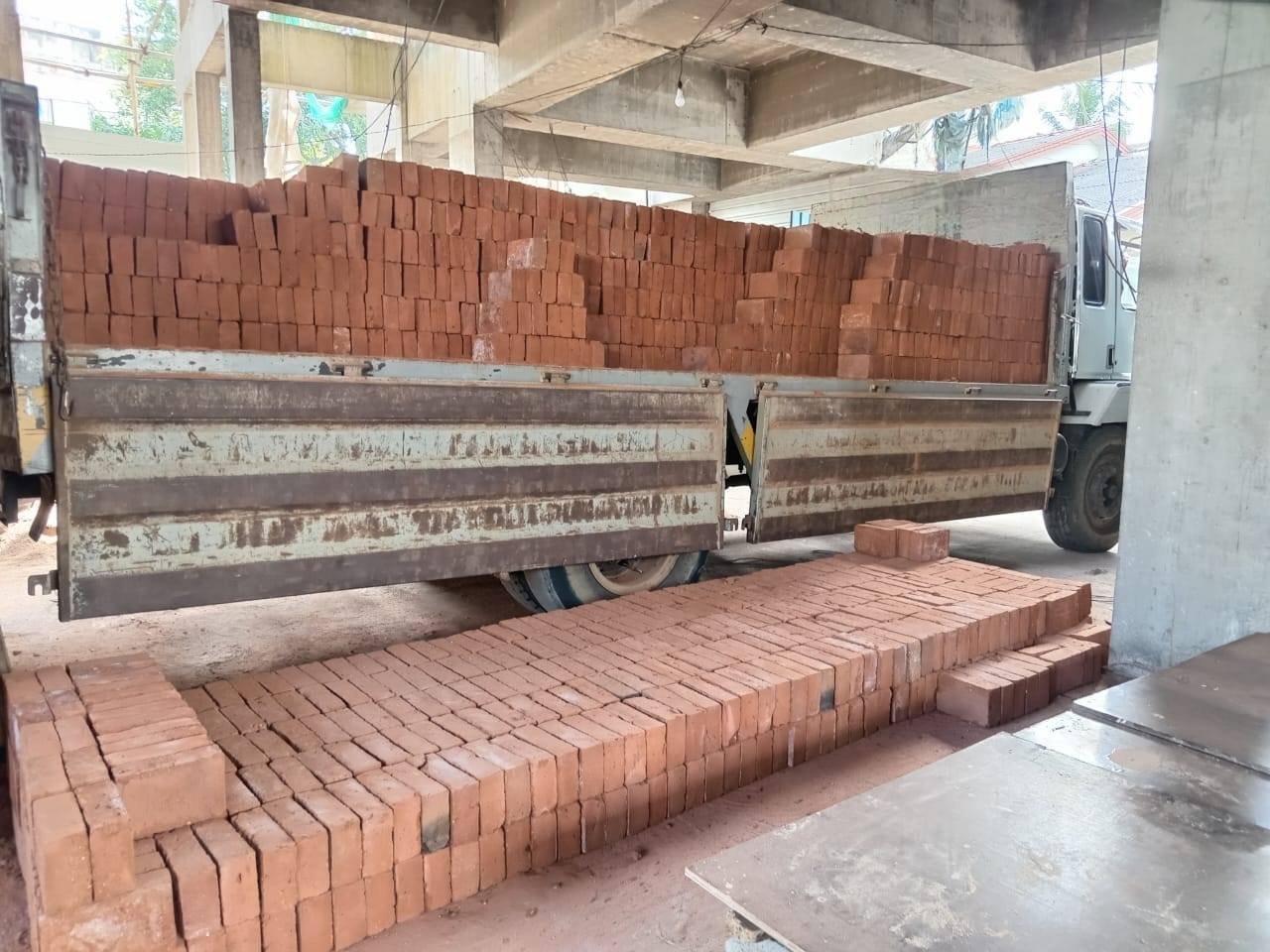 Other image 202602/brick-transport-company-in-wellawaya-wedabima-e5f35db52f.jpg