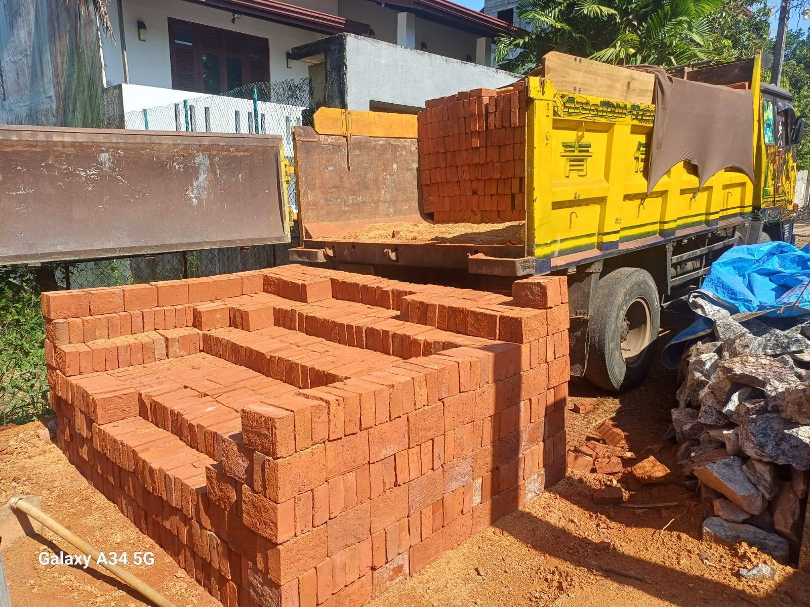 Other image 202602/engineering-bricks-sizes-in-monaragala-wedabima-7713fa7cc0.jpg